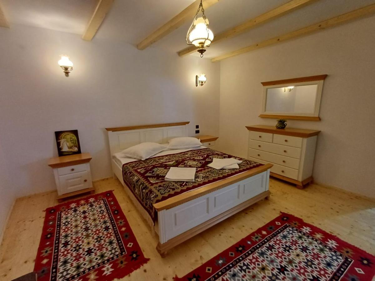 Casuta Din Valea Regilor Βίλα Gradistea de Munte Εξωτερικό φωτογραφία